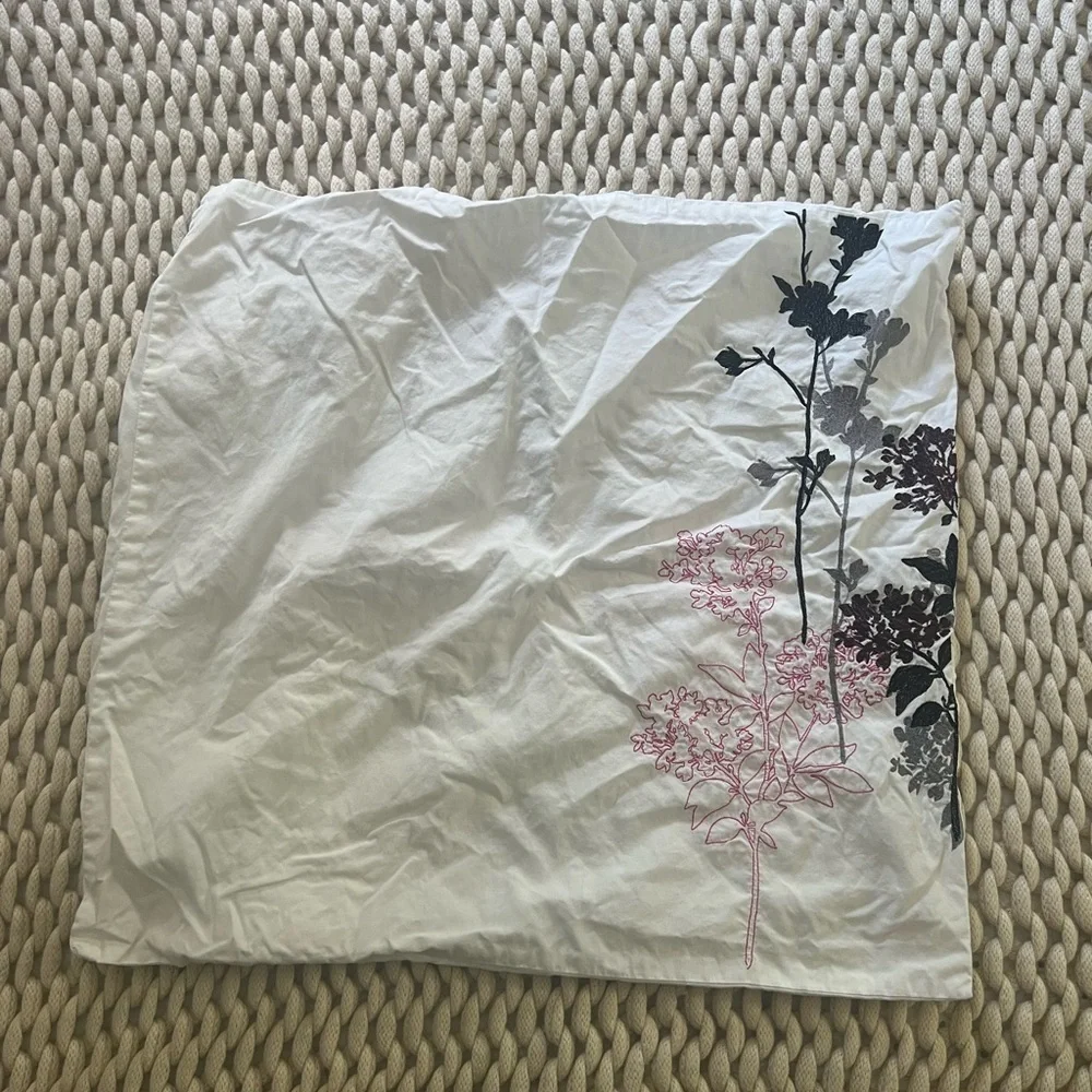 Decorative pillowcase set from Alamode Home (7 pieces)